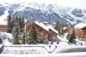 Exterior - 150m from ski slopes, 3rd floor, view mountain, ski locker, 28m², Méribel (Méribel - Les Allues)