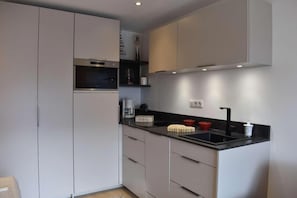Fridge, microwave, oven, dishwasher - 20m from shops, 3rd floor, view mountain, tv, 28m², Méribel (Méribel - Les Allues)