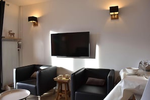 Living area - 20m from shops, 3rd floor, view mountain, tv, 28m², Méribel (Méribel - Les Allues)