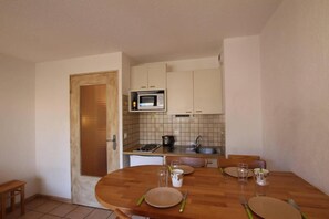 Fridge, coffee/tea maker - 300m from shops, 3rd floor, balcony, tv, 25m², Serre Chevalier (Briançon)