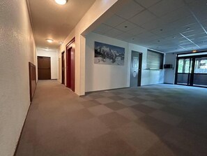 Interior - 150m from ski slopes, 3rd floor, balcony, tv, ski locker, 25m², Serre Chevalier (Briançon)