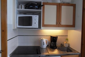 Fridge, microwave, dishwasher