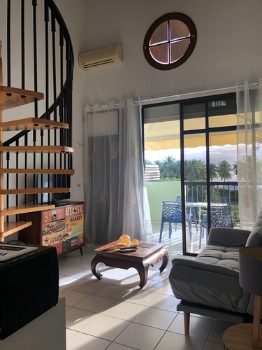 Comfortable duplex pool and beach