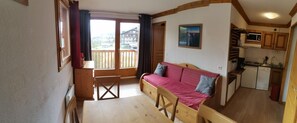 Living area - 1st floor, swimming pool, sauna, hammam, balcony, tv, ski locker, 35m², Val Cenis (Lanslebourg-Mont-Cenis)