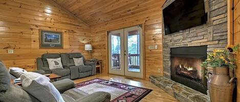 Smart TV, fireplace, computer monitors