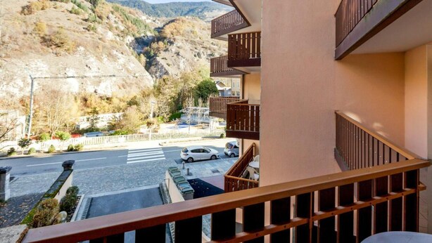 Property grounds - 200m from ski lifts, 2nd floor, tv, ski locker, 34m², Brides Les Bains (Brides-les-Bains)