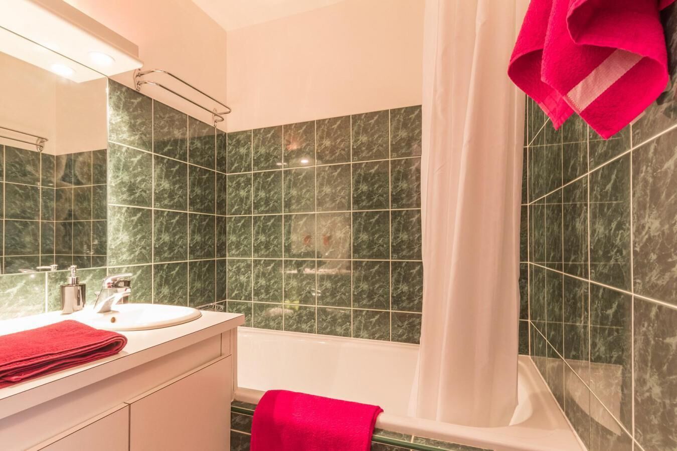 À 150m des pistes de ski, 1er étage, télévision, casier à ski, 28m², Serre Chevalier