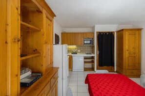 Room - 50m from ski slopes, 2nd floor, balcony, tv, ski locker, 35m², Valloire (Valloire)
