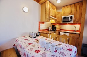 Fridge, microwave, dishwasher