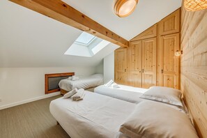 2 間睡房、Wi-Fi (收費)