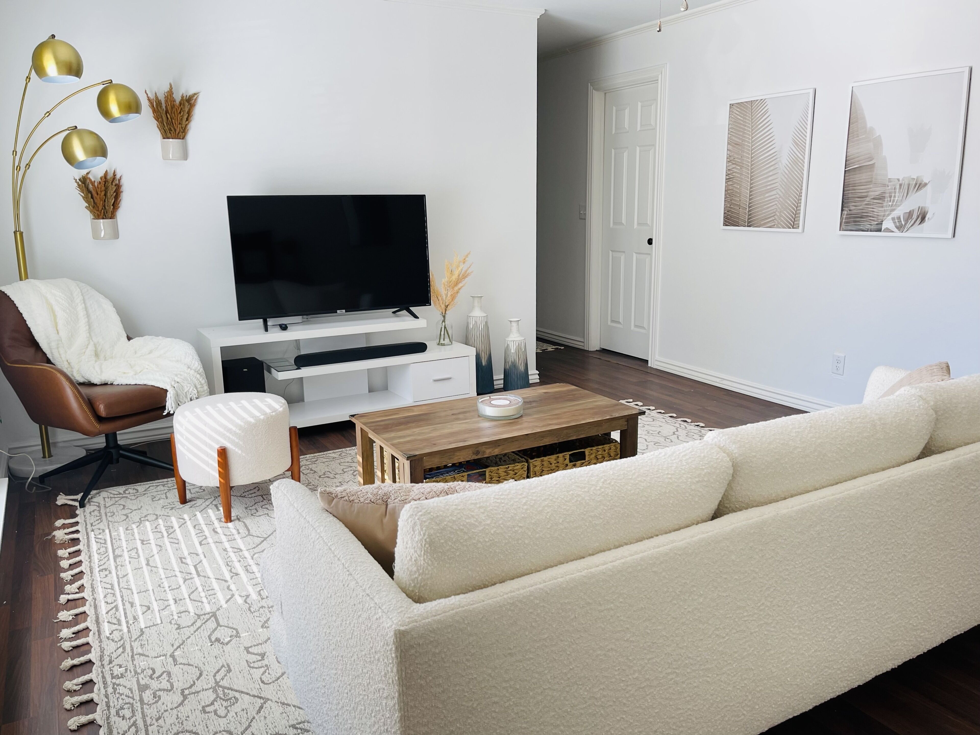 Stadium Bungalow | Walking Distance From University | Private Parking