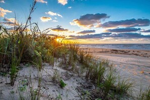 Beach - Safe Convenient Hidden Gems 3BRs - Sleep 6 (Corpus Christi)