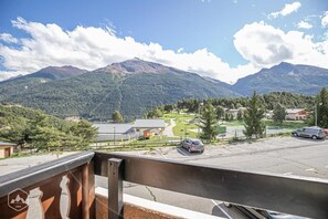 Property grounds - 350m from resort center, Ground floor, balcony, tv, 30m², Aussois (Aussois)