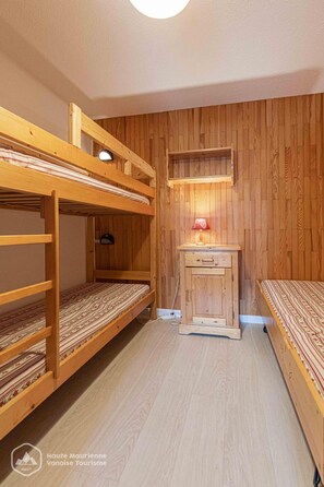 1 bedroom