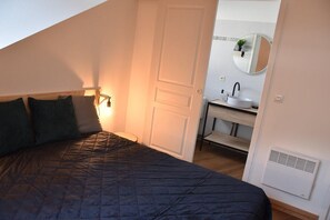 3 bedrooms, WiFi - 3rd floor, balcony, fireplace or stove, parking, tv, ski locker, 73m², Montgenèvre (Montgenèvre)