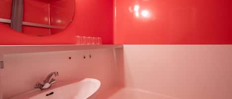 Bathtub