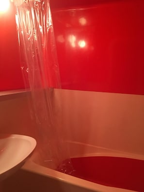 Bathtub