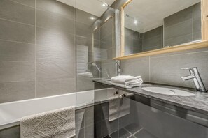 أحواض استحمام