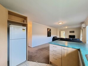 House | Private kitchen | Fridge, microwave, oven, dishwasher