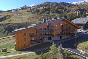 Exterior - 200m from resort center, 3rd floor, balcony, ski locker, 21m², Méribel-Mottaret (Méribel - Les Allues)