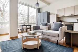 Fernseher, Stereoanlage