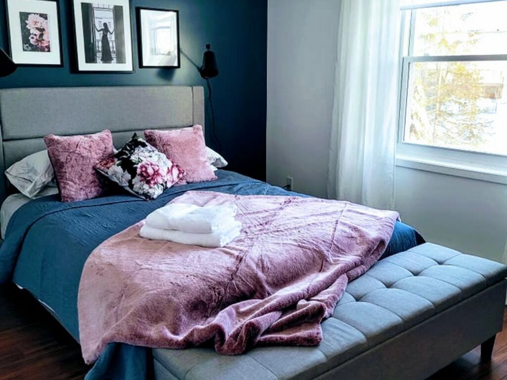 The Romantic of Magog: mountain & ski getaway