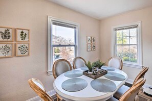 Dining - Near Churchill Downs: Pet Friendly, Fenced Yard! (Louisville)