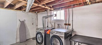 Near Churchill Downs: Pet Friendly, Fenced Yard!