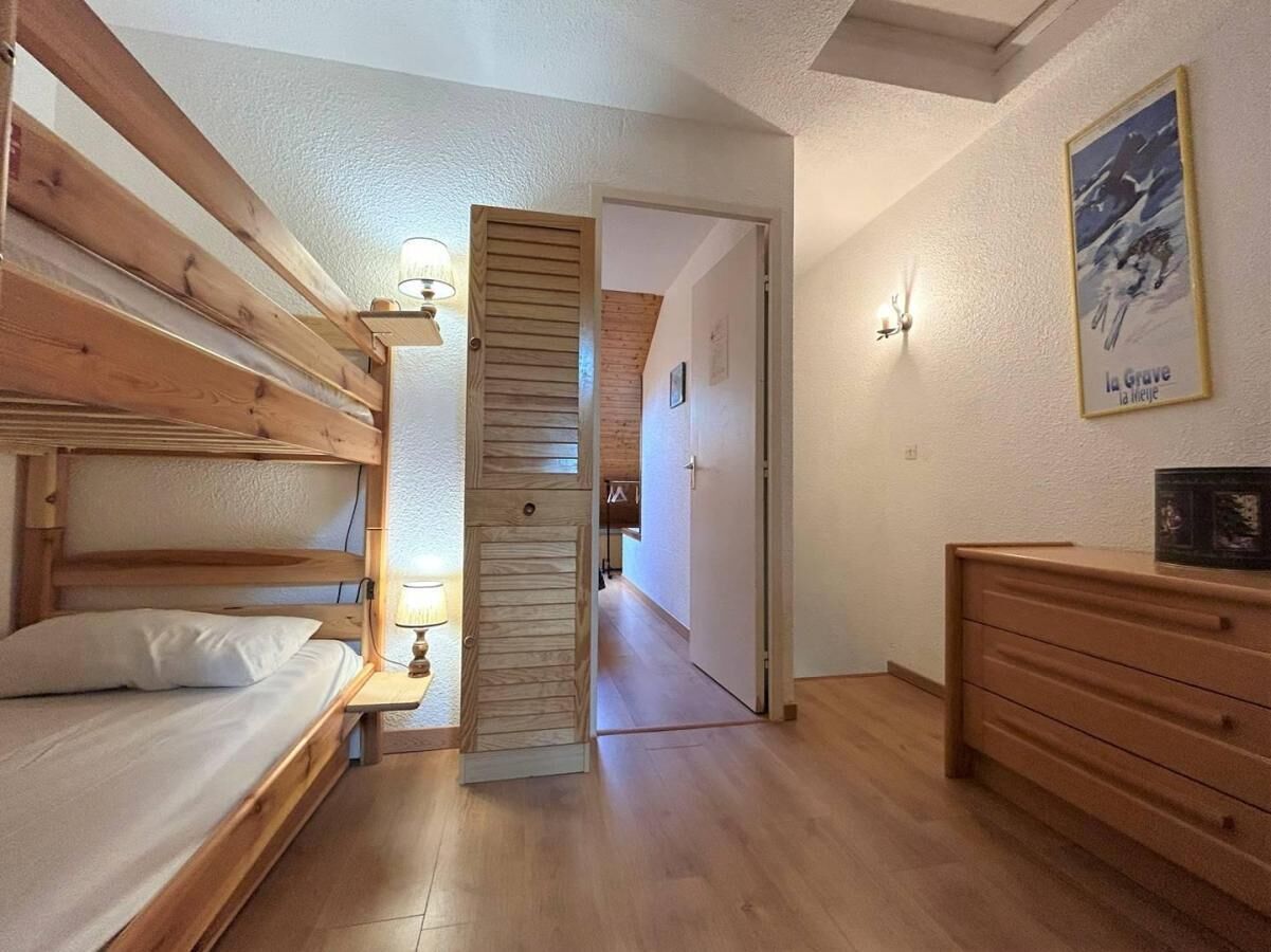 2ème étage, balcon, télévision, casier à ski, 55m², Pelvoux