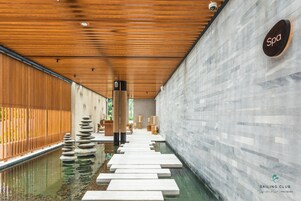 Sauna, hot tub, steam room, body treatments, body wraps, body scrubs