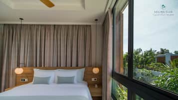 Premium bedding, minibar, laptop workspace, iron/ironing board