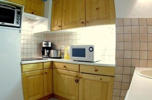 Kühlschrank, Mikrowelle, Geschirrspüler