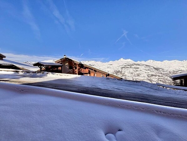 Exterior - 80m from ski slopes, 1st floor, view mountain, balcony, tv, ski locker, 26m², Montchavin La Plagne (La Plagne)