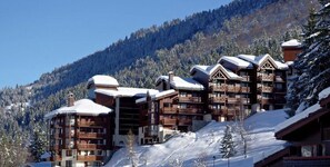 Exterior - 5m from ski slopes, 7th floor, view mountain, balcony, tv, ski locker, 24m², Valmorel (Valmorel)