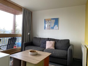 Living area - 50m from resort center, 7th floor, balcony, tv, ski locker, 54m², Les Arcs (Les Arcs)