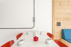 Dining - 100m from resort center, 11st floor, balcony, tv, 27m², Les Arcs (Les Arcs)