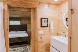 12 chambres, bureau, Wi-Fi gratuit, draps fournis