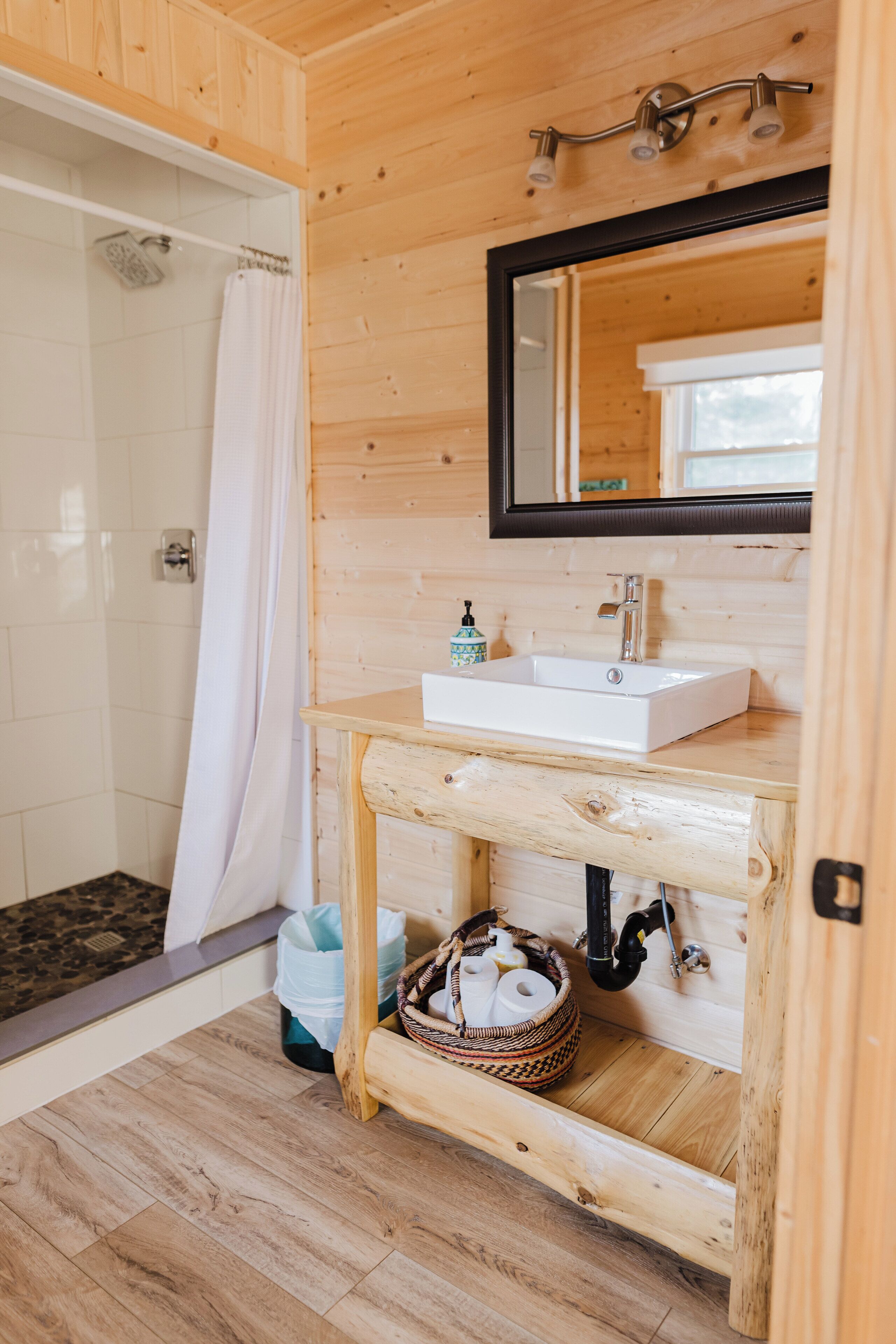 Bathtub, hair dryer, soap, shampoo