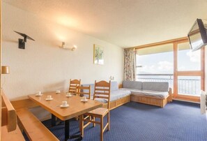 Dining - 50m from ski slopes, 2nd floor, view valley, balcony, tv, 40m², Les Arcs (Les Arcs)