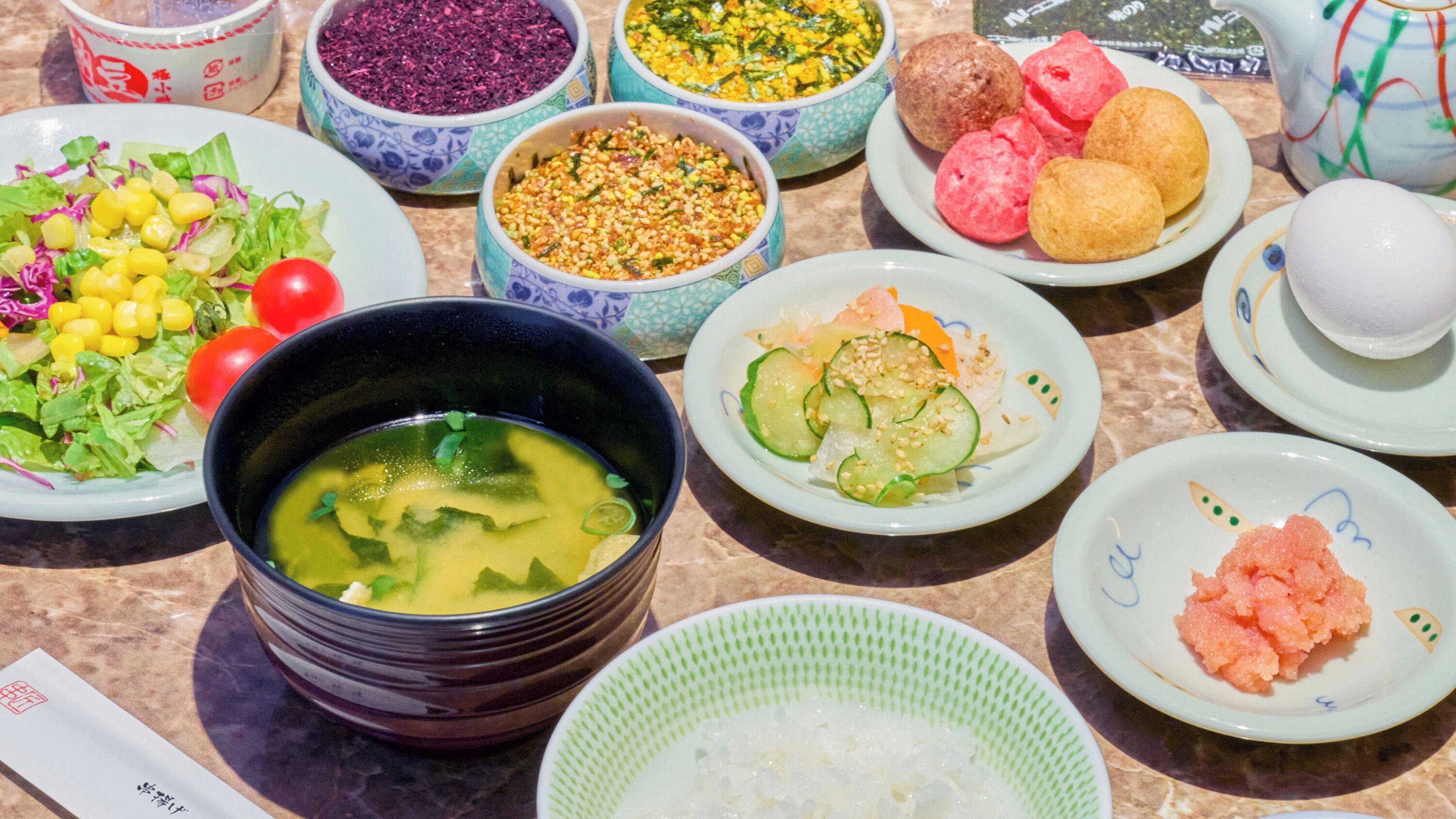 daily buffet breakfast (jpy 1400 per person)