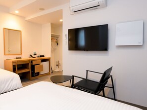 Superior Twin Room | Down duvets, desk, laptop workspace, free WiFi - You Style Hotel Hakata (Fukuoka)