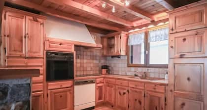 Landhaus, wifi, blick panorama, balkon, kamin oder ofen für holz, fernseher