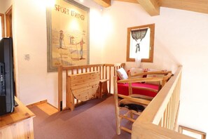 Interior - 250m from ski slopes, 3rd floor, balcony, ski locker, 63m², Méribel-Mottaret (Méribel - Les Allues)