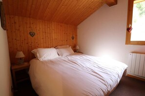 3 bedrooms, WiFi, bed sheets - 250m from ski slopes, 3rd floor, balcony, ski locker, 63m², Méribel-Mottaret (Méribel - Les Allues)