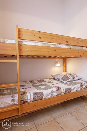 1 bedroom, WiFi - 10m from ski slopes, 4th floor, balcony, tv, ski locker, 36m², Aussois (Aussois)