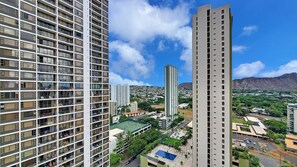 Exterior - Stunning 1 Bedroom remodel in Waikiki Banyan Tower One (Honolulu)