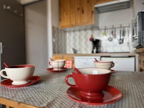 Fridge, dishwasher, coffee/tea maker - 300m from resort center, floor -4, balcony, tv, 24m², Pra Loup (Pra Loup)