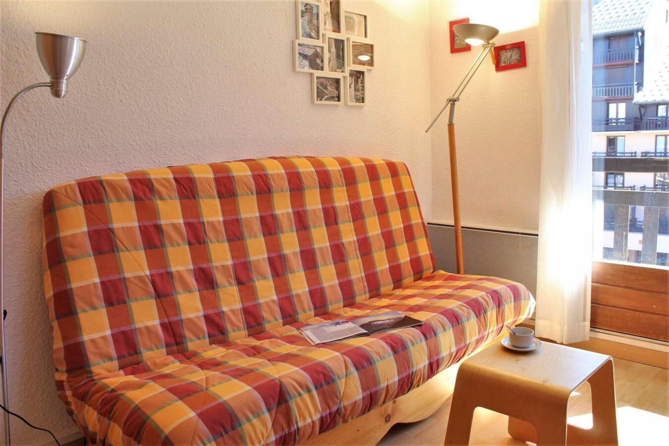 50m from ski slopes, 5th floor, balcony, tv, ski locker, 23m², Risoul