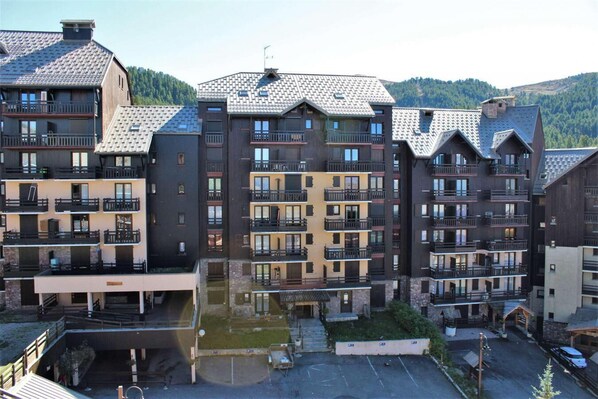 Exterior - 50m from ski slopes, 5th floor, balcony, tv, ski locker, 23m², Risoul (Risoul)