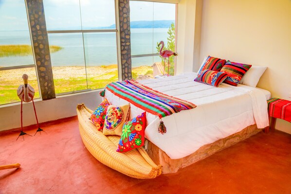 Select Comfort beds, individually decorated, individually furnished